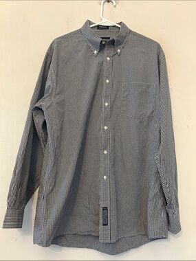Bowen & Wright  Black and White Checked Button-Down Shirt Size M EUC